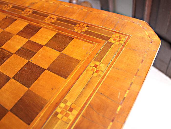 Tavolino quadrato Dama fine 1800 - 2