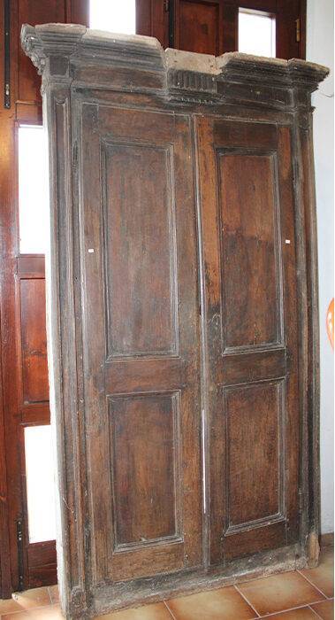 Armadio a muro 1700
